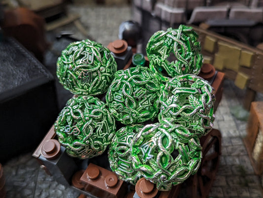 Bramble Weave in Brilliant Silver & Emerald