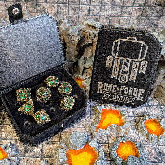 Emerald Phylactery in Withered Gold